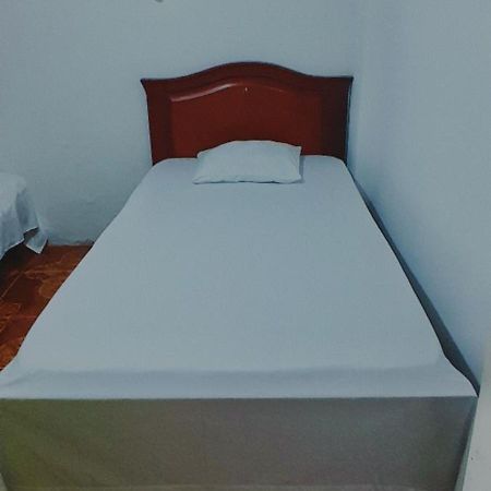 Hostal La 18 เปเรย์รา ภายนอก รูปภาพ